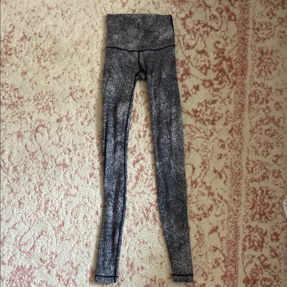 lululemon athletica Pants - 🍋 Lululemon Wunder Under leggings women’s size 2 full length 🍋